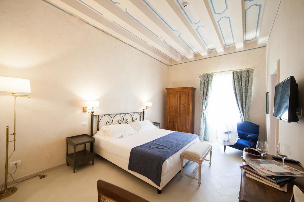 อัลจีลา ออร์ติจา ชาร์เม โฮเต็ล Hotel Syracuse ภายนอก รูปภาพ